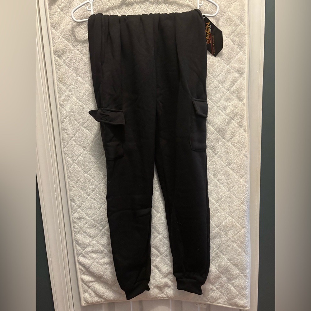 Boys cargo sweatpants NWT